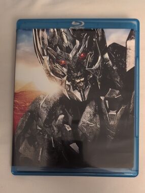 Transformers: Revenge of the Fallen 2-Disc Blu-ray Special Edition